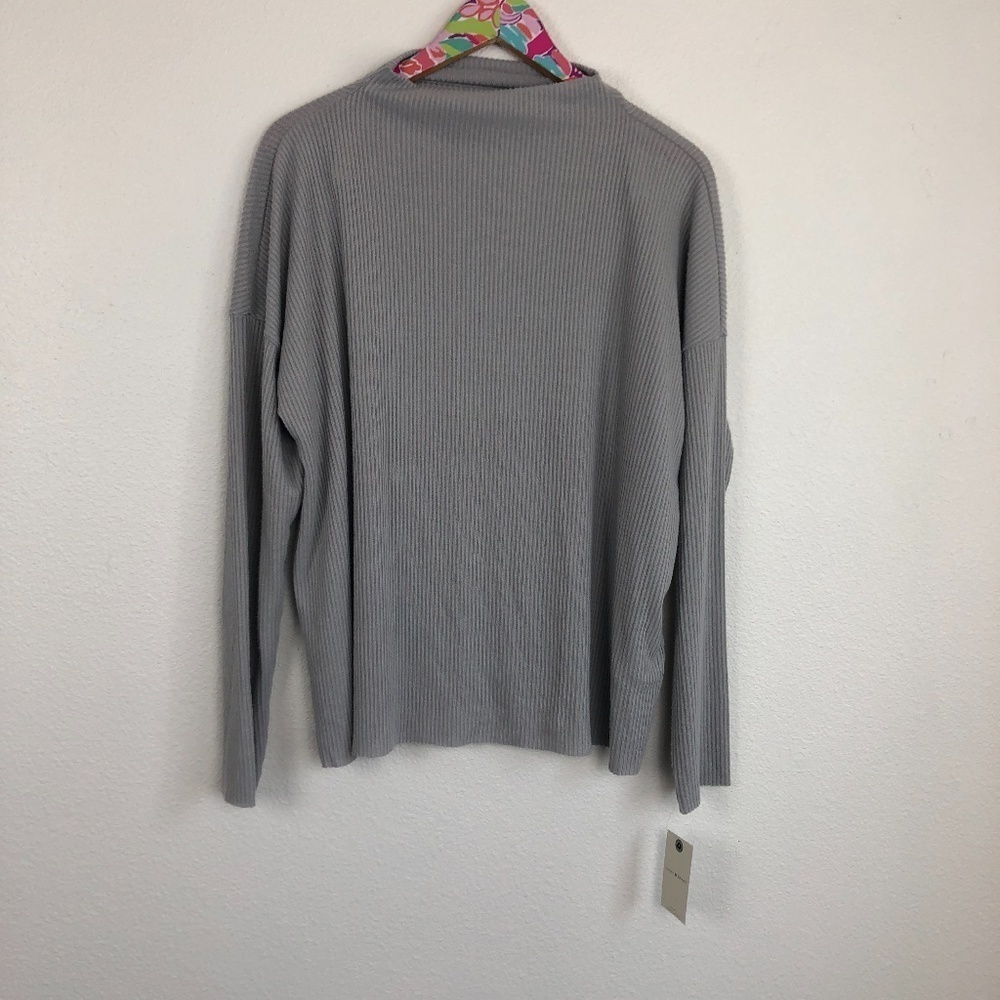 NWT Lucky Brand gray mock neck top size L // 0740